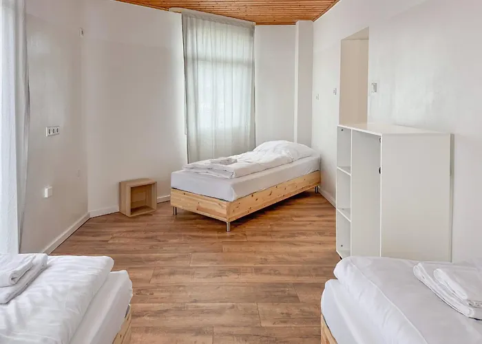 6 Detached House - Messe Fair 10min Keulen